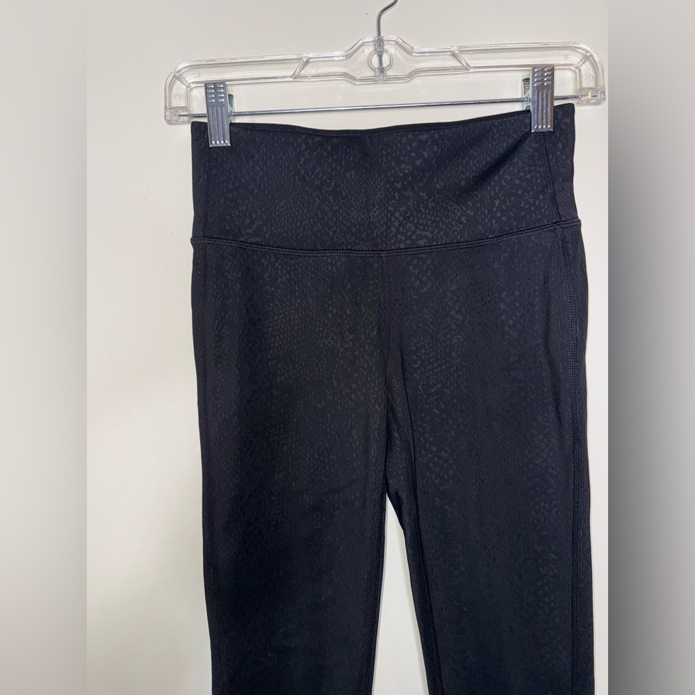 Athleta High Rise Serpent Snake Print Black Chaturanga Leggings Size XS - Picture 6 of 9